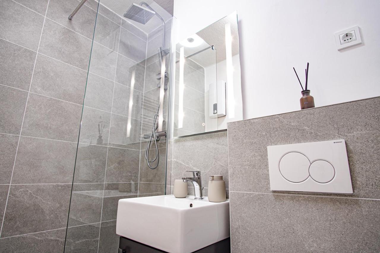 Homefy Feel-Good Apartment - Own Parking, Balcony And Garden Essen Exteriör bild