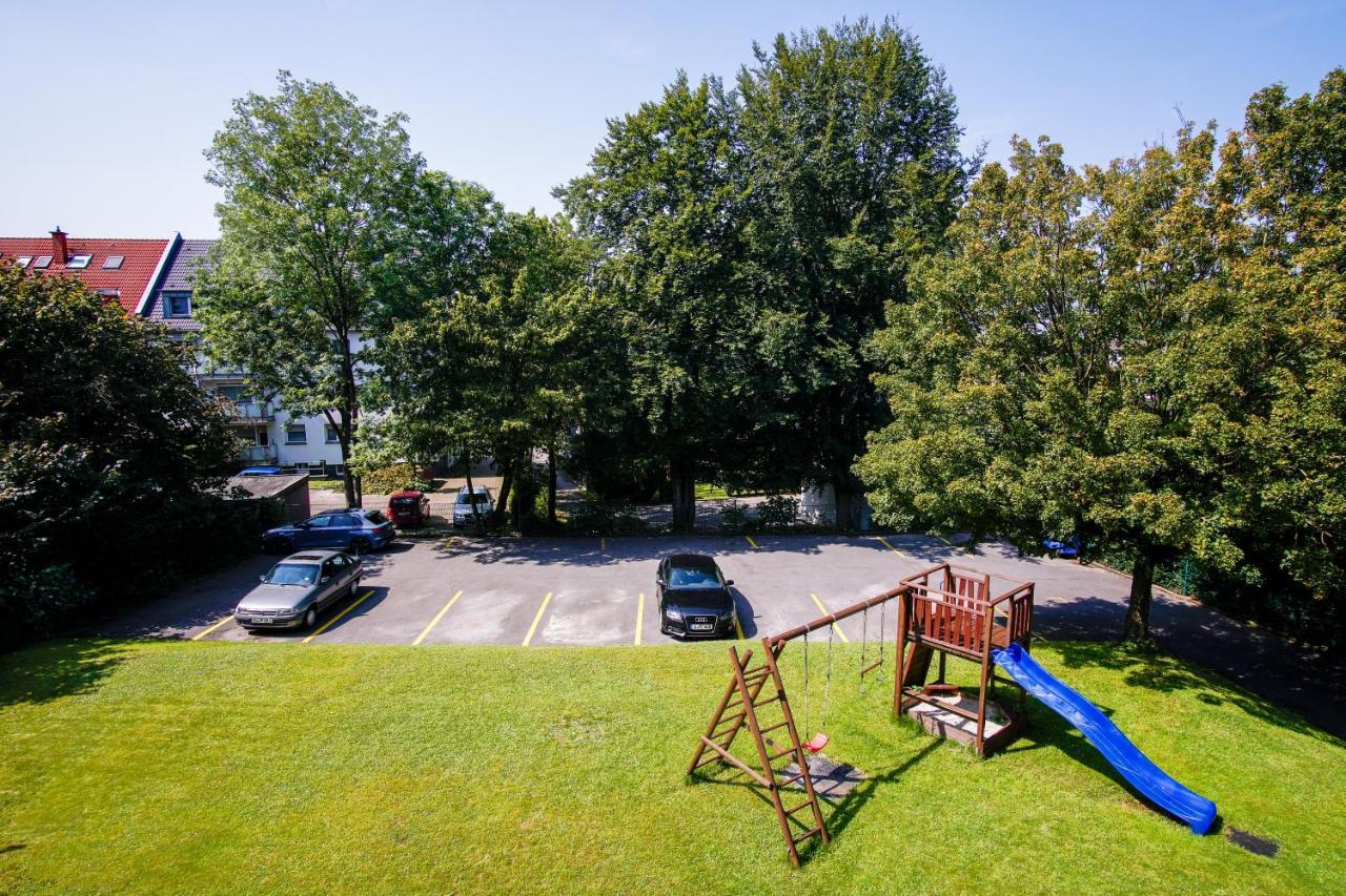 Homefy Feel-Good Apartment - Own Parking, Balcony And Garden Essen Exteriör bild